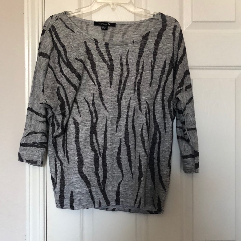 🚫SOLD🚫F21 animal print shirt